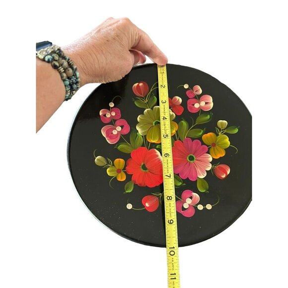 Russian Signed HandPainted Black Lacquer Floral Wall Plates Set Of 3 - 8, 9, 10" - Picture 4 of 7